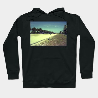 Tralfamadore hitchhiking Hoodie